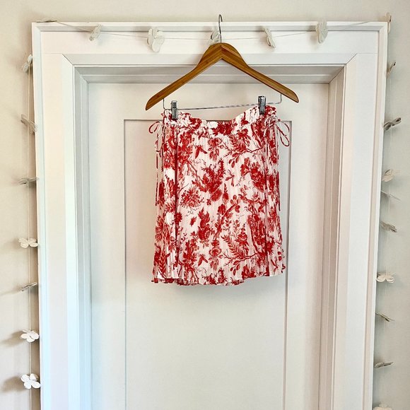 Club Monaco Ahnn Pleated Skirt - Picture 2 of 3